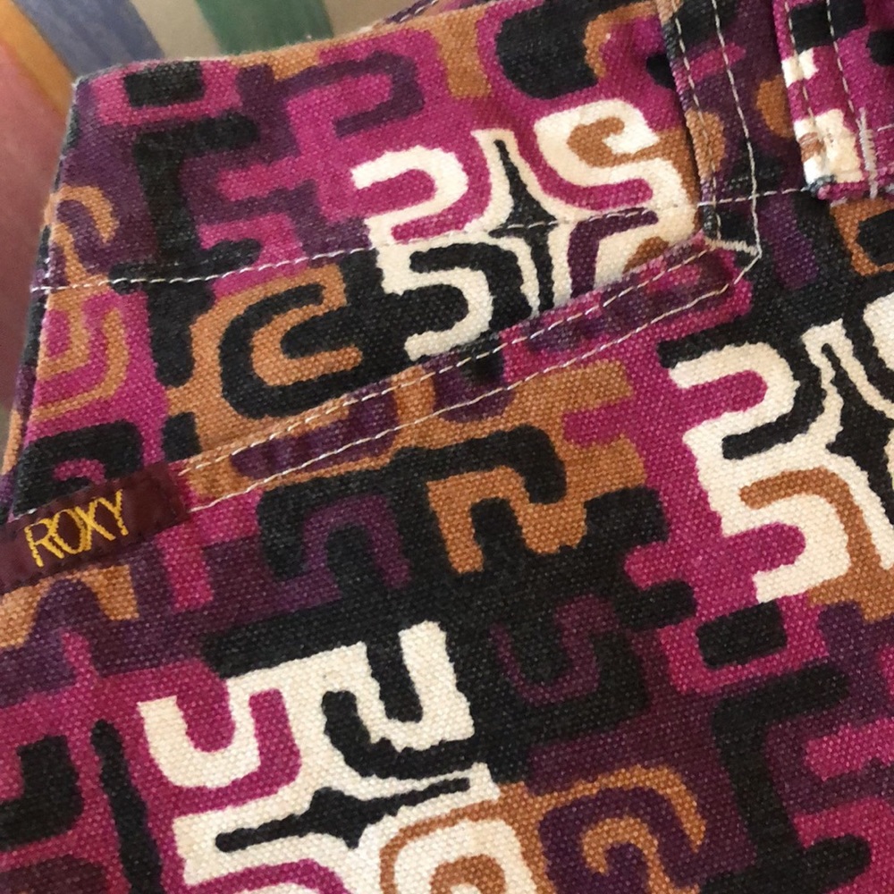 Roxy Quicksilver size 9/10 100% cotton pants New with tags